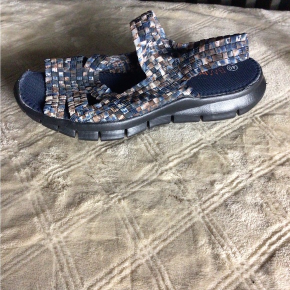 Bernie Mev Women's Cindy Flat Sandal size 40 Like New. Beach casual - Picture 3 of 6